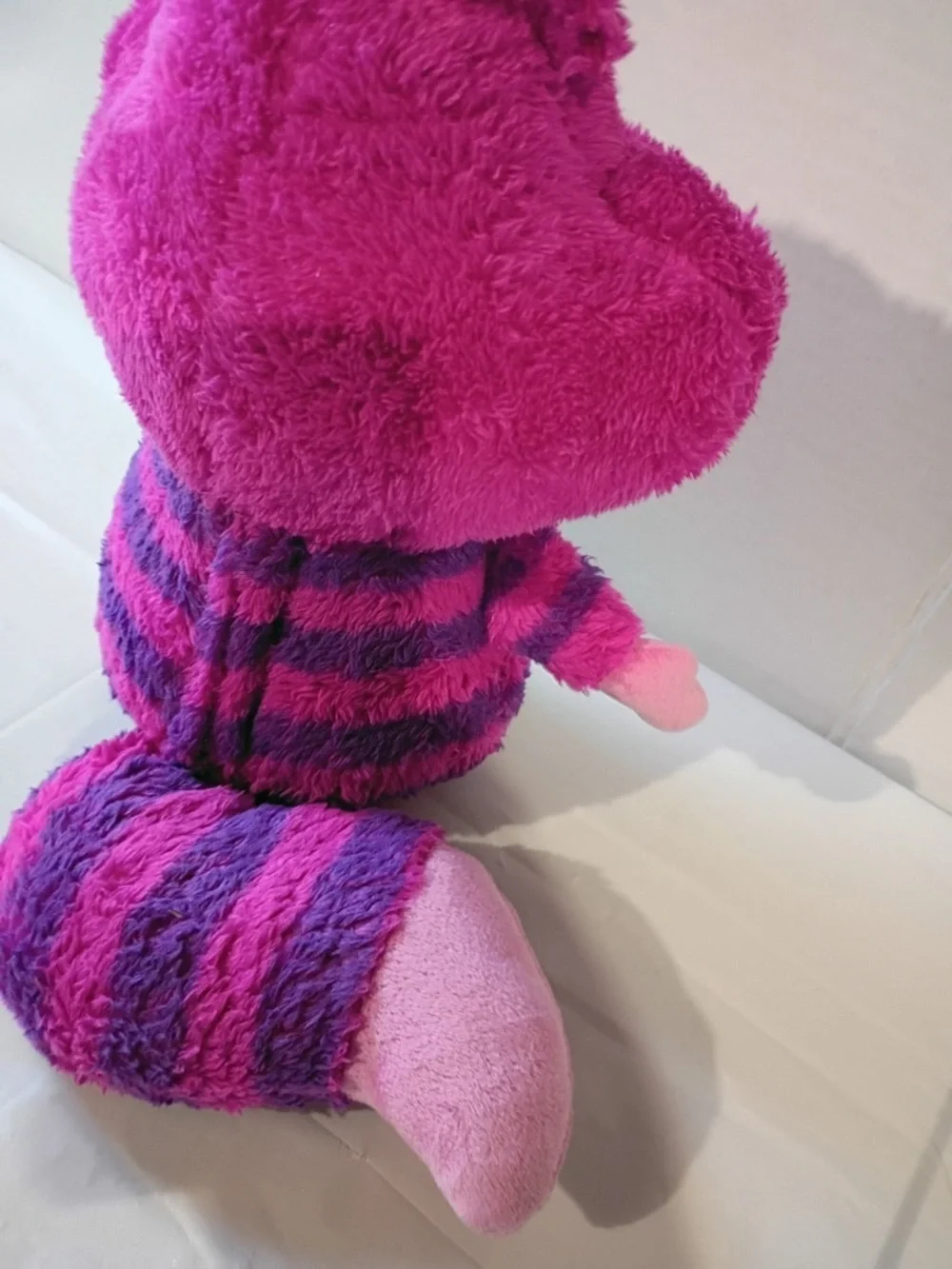 Disney Cheshire Cat Plush Talking Light Up Eyes Alice in Wonderland Pink 10”